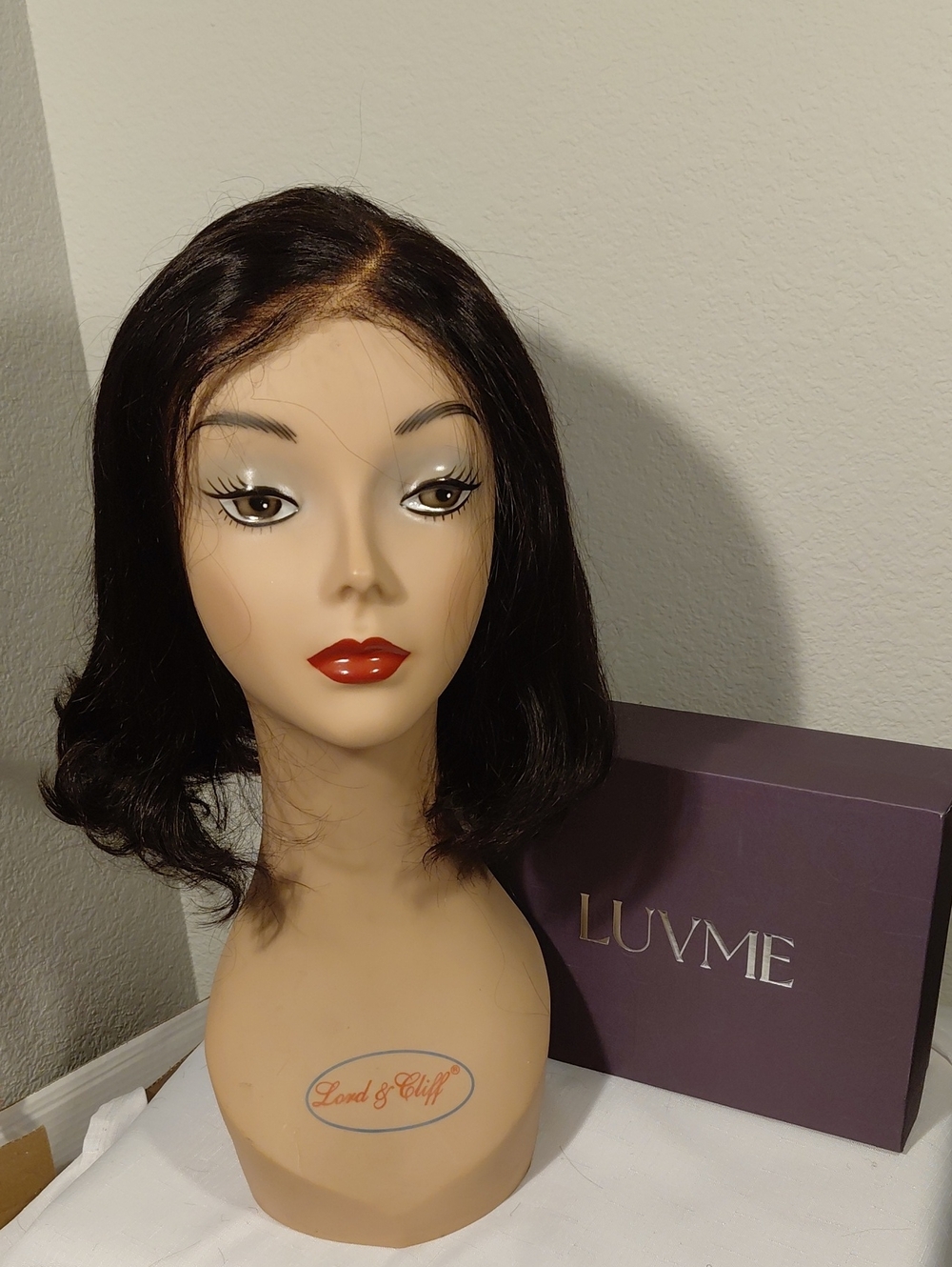 Black Short Bob Wig with Natural Hairline